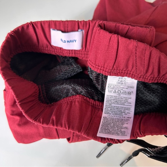 Two pair boys Old Navy shorts - red - Picture 3 of 7